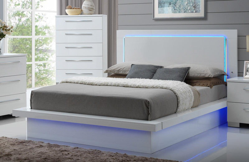Sapphire EKing Platform Bed in White